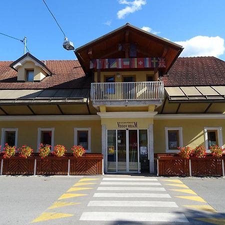 Hotel Vegov Hram Dol pri Ljubljani Экстерьер фото