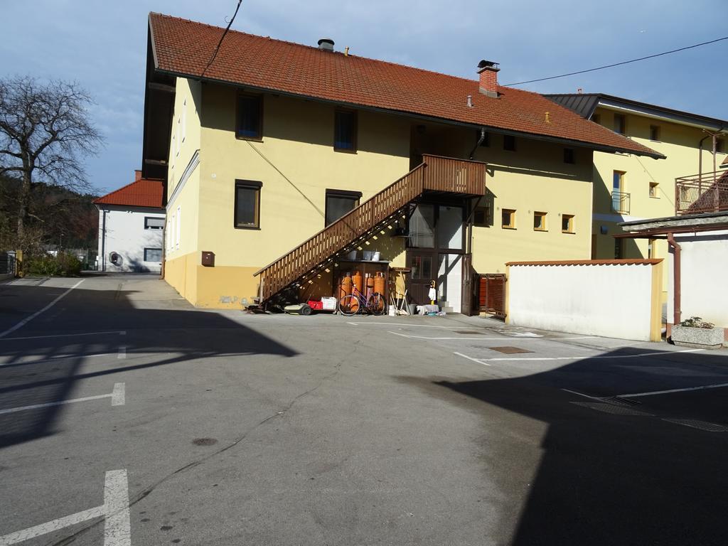 Hotel Vegov Hram Dol pri Ljubljani Экстерьер фото